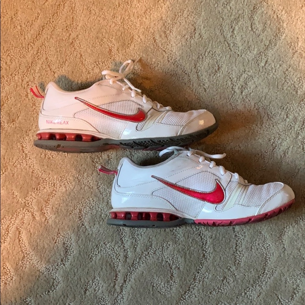 NIKE REAX